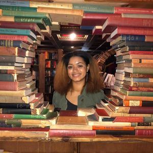 Meet your Posher, Ayoola